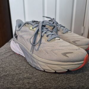 Hoka One One Light Gray Running Shoes with Coral Accents